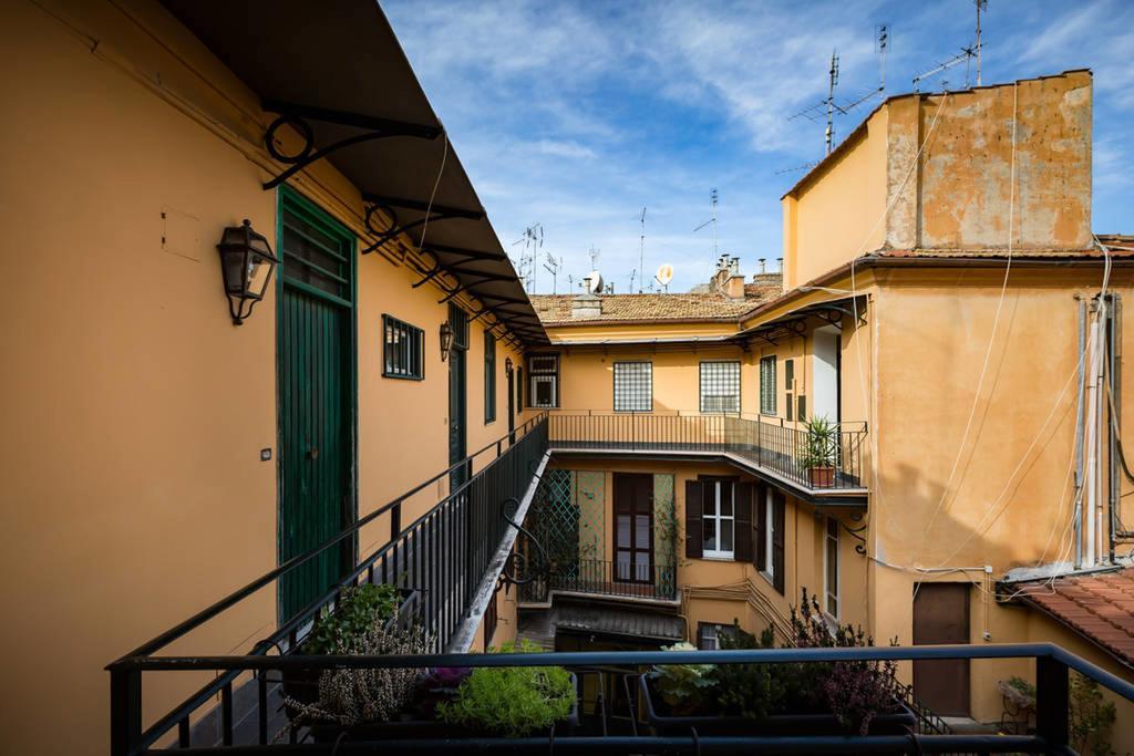 The Royal Crown Apartment Rome Exterior photo